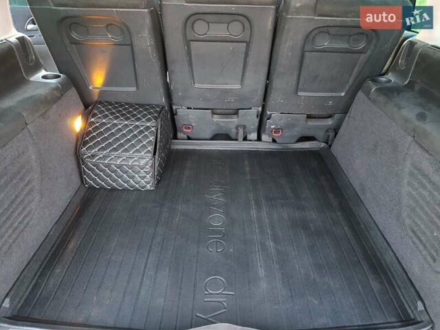 Черный Рено Эспейс, объемом двигателя 2 л и пробегом 310 тыс. км за 4850 $, фото 8 на Automoto.ua