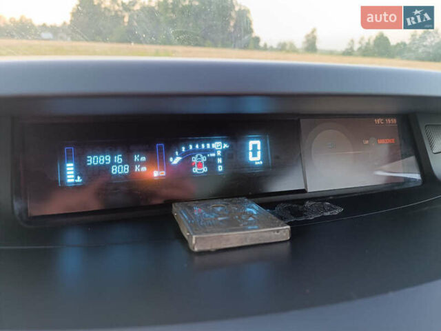 Черный Рено Эспейс, объемом двигателя 2 л и пробегом 310 тыс. км за 4850 $, фото 14 на Automoto.ua