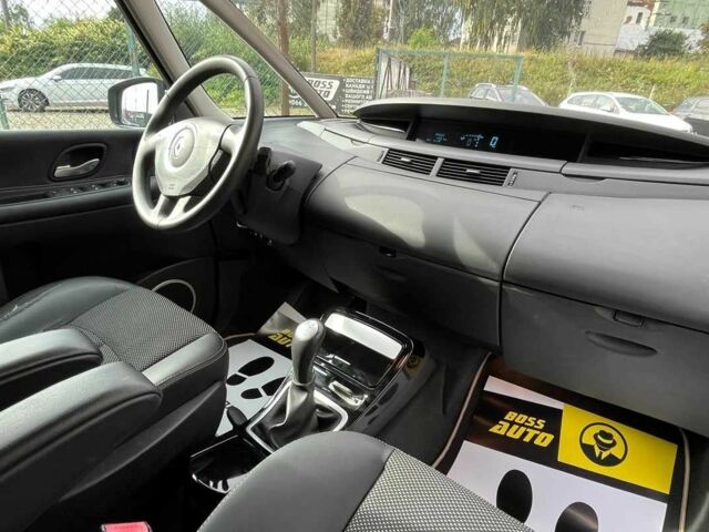 Черный Рено Эспейс, объемом двигателя 2 л и пробегом 197 тыс. км за 7800 $, фото 22 на Automoto.ua