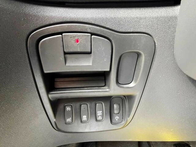 Черный Рено Эспейс, объемом двигателя 2 л и пробегом 197 тыс. км за 7800 $, фото 11 на Automoto.ua