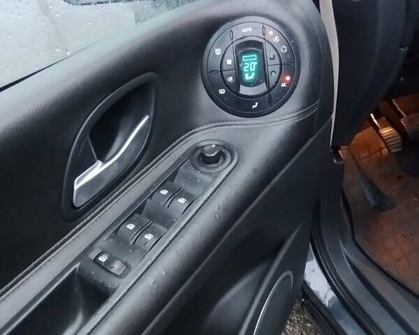 Черный Рено Эспейс, объемом двигателя 2 л и пробегом 400 тыс. км за 8300 $, фото 6 на Automoto.ua