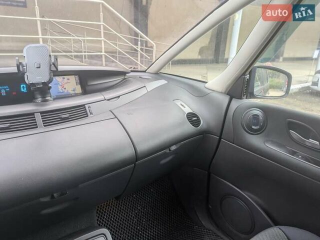 Чорний Рено Еспейс, об'ємом двигуна 2 л та пробігом 350 тис. км за 6700 $, фото 8 на Automoto.ua