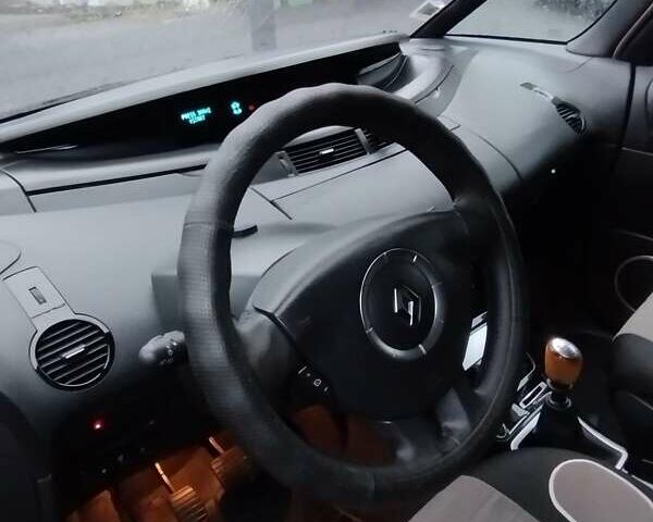 Черный Рено Эспейс, объемом двигателя 2 л и пробегом 400 тыс. км за 8300 $, фото 5 на Automoto.ua