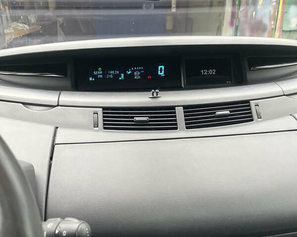 Чорний Рено Еспейс, об'ємом двигуна 2 л та пробігом 305 тис. км за 6700 $, фото 10 на Automoto.ua