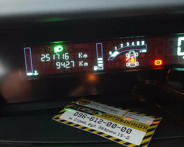 Чорний Рено Еспейс, об'ємом двигуна 2 л та пробігом 270 тис. км за 8000 $, фото 1 на Automoto.ua