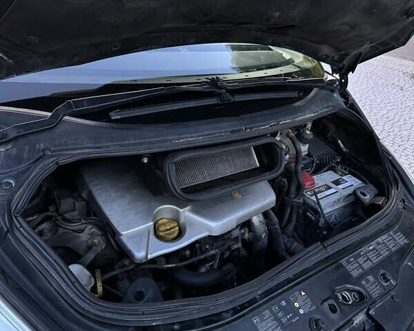Черный Рено Эспейс, объемом двигателя 2 л и пробегом 268 тыс. км за 8800 $, фото 11 на Automoto.ua