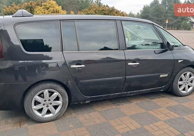 Черный Рено Эспейс, объемом двигателя 2 л и пробегом 425 тыс. км за 7800 $, фото 5 на Automoto.ua