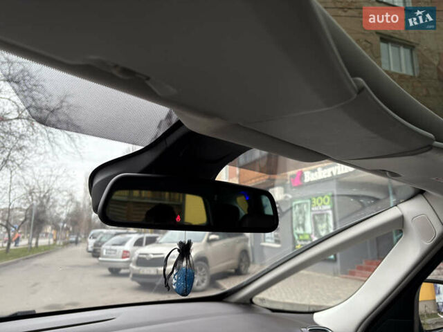 Черный Рено Эспейс, объемом двигателя 1.6 л и пробегом 280 тыс. км за 14200 $, фото 58 на Automoto.ua