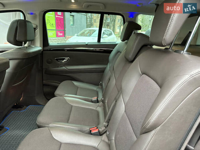 Черный Рено Эспейс, объемом двигателя 1.6 л и пробегом 280 тыс. км за 14200 $, фото 20 на Automoto.ua