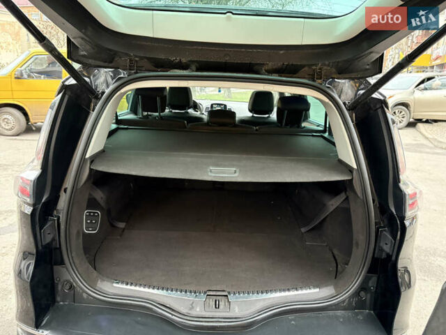 Черный Рено Эспейс, объемом двигателя 1.6 л и пробегом 280 тыс. км за 14200 $, фото 39 на Automoto.ua