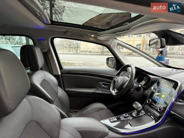 Черный Рено Эспейс, объемом двигателя 1.6 л и пробегом 280 тыс. км за 14200 $, фото 26 на Automoto.ua