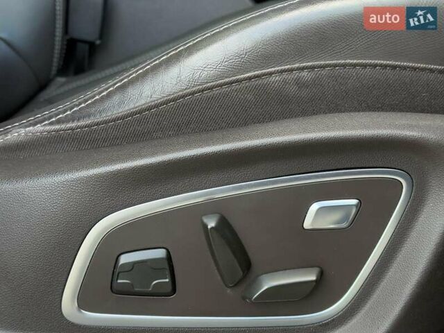 Рено Эспейс 2016 в Львове на Automoto.ua Черный Рено Эспейс, объемом двигателя 1.6 л и пробегом 262 тыс. км за 14990 $, фото 28 на Automoto.ua