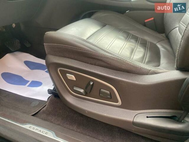 Чорний Рено Еспейс, об'ємом двигуна 1.6 л та пробігом 231 тис. км за 16545 $, фото 7 на Automoto.ua
