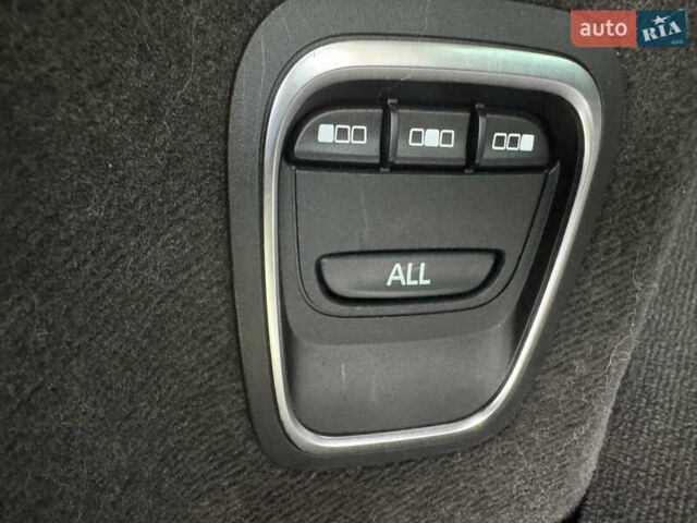 Чорний Рено Еспейс, об'ємом двигуна 1.6 л та пробігом 288 тис. км за 15700 $, фото 22 на Automoto.ua