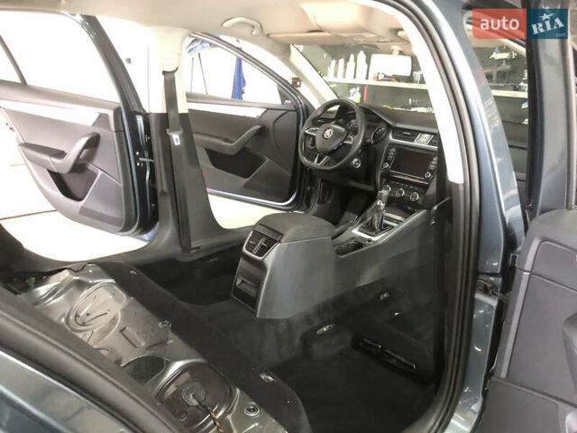 Черный Рено Эспейс, объемом двигателя 1.6 л и пробегом 260 тыс. км за 17500 $, фото 22 на Automoto.ua