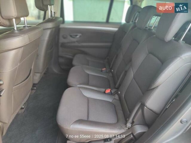 Чорний Рено Еспейс, об'ємом двигуна 1.6 л та пробігом 190 тис. км за 15699 $, фото 12 на Automoto.ua