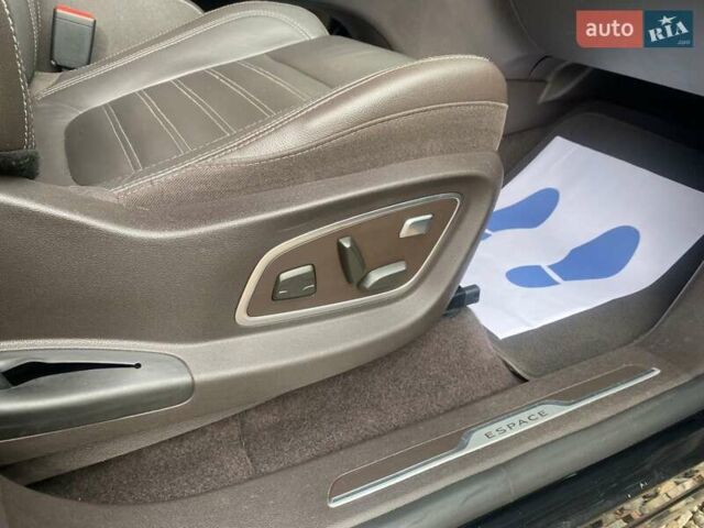Чорний Рено Еспейс, об'ємом двигуна 1.6 л та пробігом 231 тис. км за 16545 $, фото 8 на Automoto.ua
