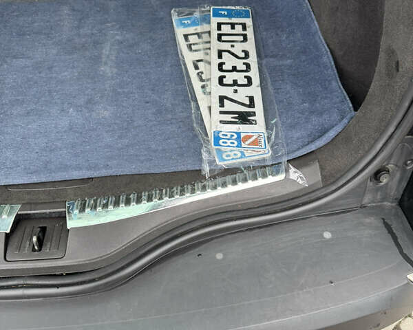 Чорний Рено Еспейс, об'ємом двигуна 1.6 л та пробігом 288 тис. км за 15700 $, фото 24 на Automoto.ua