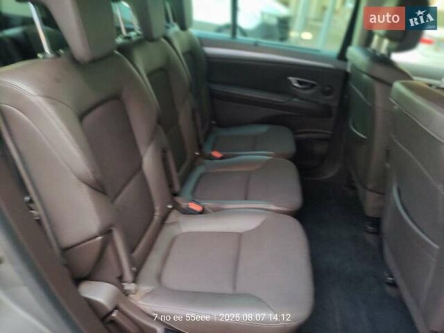 Чорний Рено Еспейс, об'ємом двигуна 1.6 л та пробігом 190 тис. км за 15699 $, фото 10 на Automoto.ua