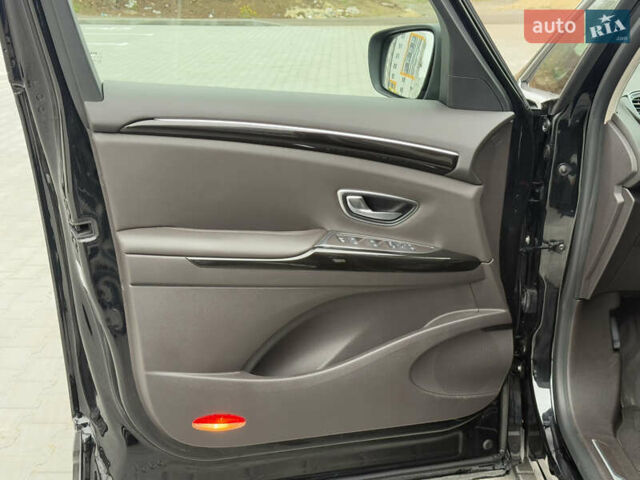 Чорний Рено Еспейс, об'ємом двигуна 1.6 л та пробігом 226 тис. км за 17299 $, фото 23 на Automoto.ua