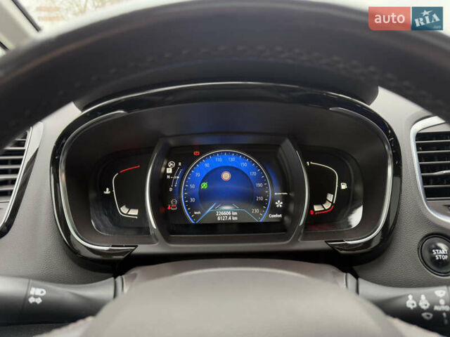 Чорний Рено Еспейс, об'ємом двигуна 1.6 л та пробігом 226 тис. км за 17299 $, фото 38 на Automoto.ua