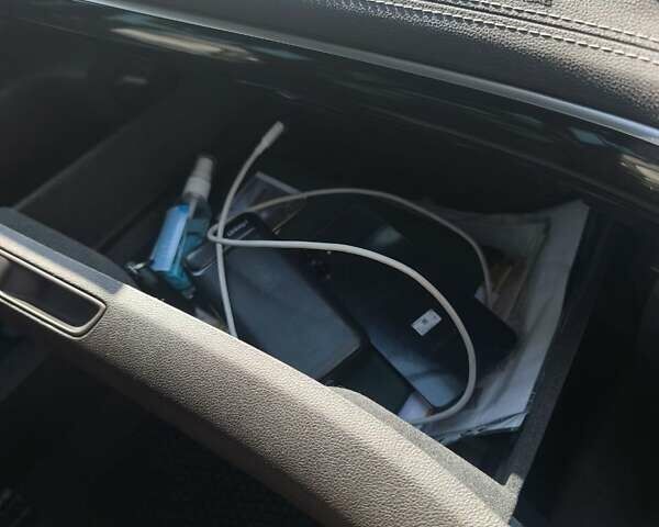 Черный Рено Эспейс, объемом двигателя 1.6 л и пробегом 210 тыс. км за 17500 $, фото 12 на Automoto.ua