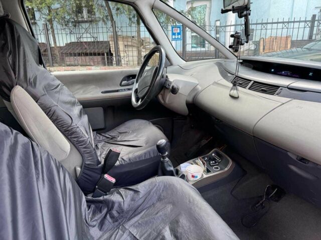 Рено Эспейс 2004 в Киеве на Automoto.ua Черный Рено Эспейс, объемом двигателя 2 л и пробегом 245 тыс. км за 3890 $, фото 19 на Automoto.ua