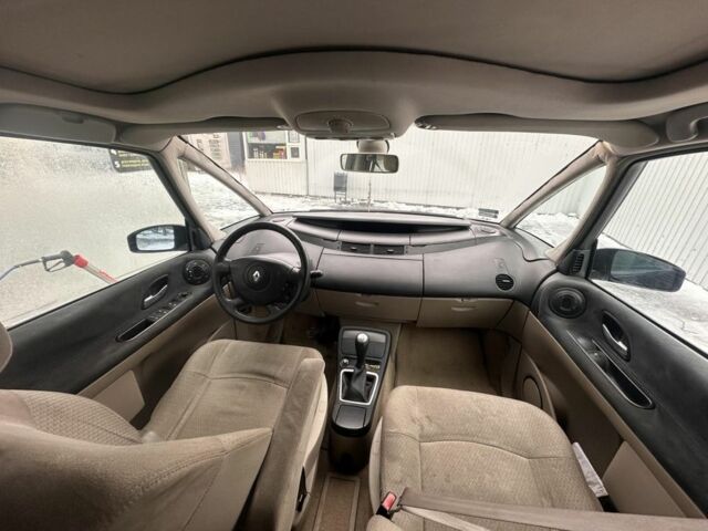 Черный Рено Эспейс, объемом двигателя 3 л и пробегом 2 тыс. км за 1950 $, фото 5 на Automoto.ua