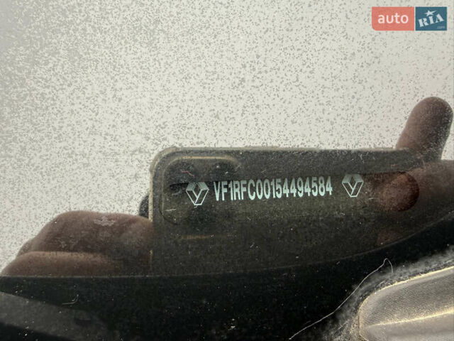 Фиолетовый Рено Эспейс, объемом двигателя 1.6 л и пробегом 204 тыс. км за 16599 $, фото 21 на Automoto.ua