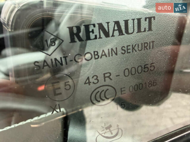 Фиолетовый Рено Эспейс, объемом двигателя 1.6 л и пробегом 204 тыс. км за 16599 $, фото 37 на Automoto.ua