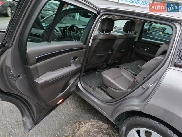 Коричневый Рено Эспейс, объемом двигателя 1.6 л и пробегом 260 тыс. км за 15600 $, фото 18 на Automoto.ua
