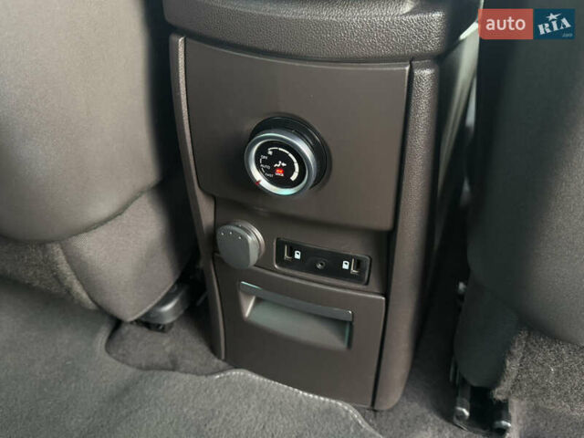Коричневий Рено Еспейс, об'ємом двигуна 1.6 л та пробігом 165 тис. км за 17500 $, фото 63 на Automoto.ua