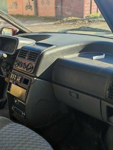 Красный Рено Эспейс, объемом двигателя 2.1 л и пробегом 382 тыс. км за 2500 $, фото 6 на Automoto.ua