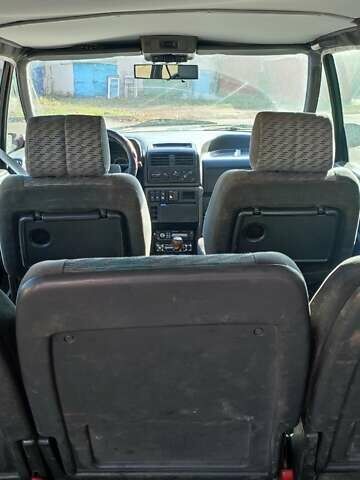 Красный Рено Эспейс, объемом двигателя 2.1 л и пробегом 382 тыс. км за 2500 $, фото 5 на Automoto.ua