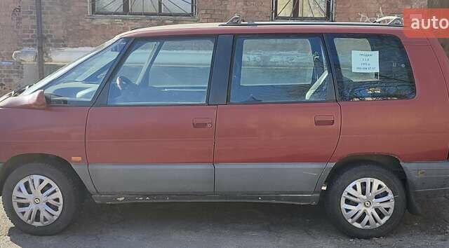 Красный Рено Эспейс, объемом двигателя 2.1 л и пробегом 382 тыс. км за 2500 $, фото 2 на Automoto.ua