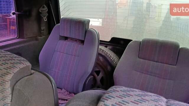 Червоний Рено Еспейс, об'ємом двигуна 2.2 л та пробігом 13 тис. км за 2700 $, фото 2 на Automoto.ua