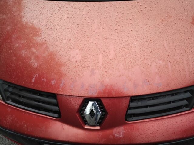 Красный Рено Эспейс, объемом двигателя 2 л и пробегом 350 тыс. км за 2381 $, фото 1 на Automoto.ua