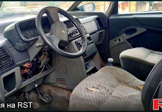 Рено Еспейс, об'ємом двигуна 20 л та пробігом 300 тис. км за 1600 $, фото 5 на Automoto.ua