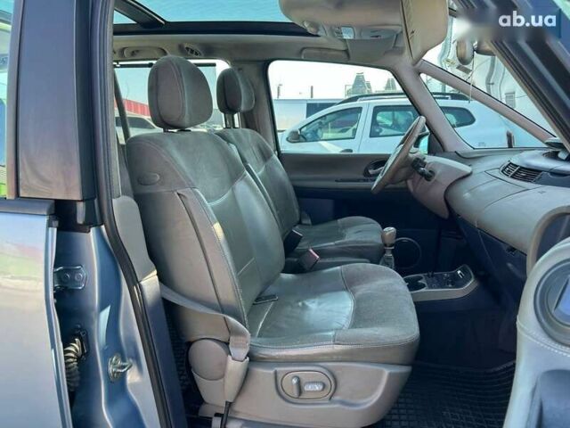 Рено Эспейс, объемом двигателя 2.2 л и пробегом 452 тыс. км за 3990 $, фото 9 на Automoto.ua