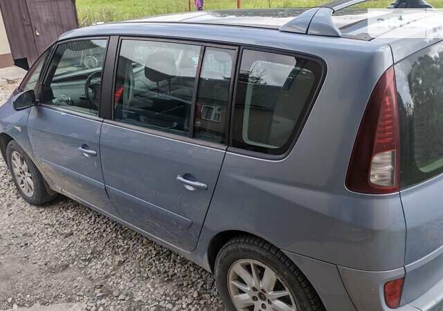 Рено Эспейс, объемом двигателя 2 л и пробегом 282 тыс. км за 3200 $, фото 3 на Automoto.ua