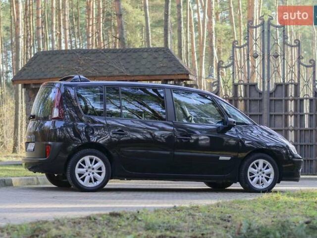 Рено Эспейс, объемом двигателя 2 л и пробегом 204 тыс. км за 7500 $, фото 2 на Automoto.ua