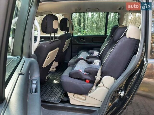 Рено Эспейс, объемом двигателя 2 л и пробегом 204 тыс. км за 7500 $, фото 23 на Automoto.ua