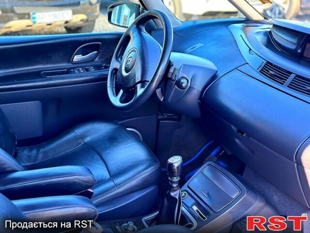 Рено Эспейс, объемом двигателя 2 л и пробегом 250 тыс. км за 5999 $, фото 6 на Automoto.ua