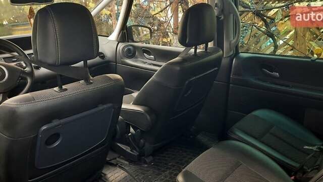 Рено Эспейс, объемом двигателя 2 л и пробегом 267 тыс. км за 8500 $, фото 14 на Automoto.ua