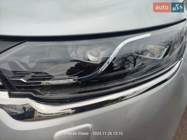 Рено Еспейс, об'ємом двигуна 0 л та пробігом 206 тис. км за 15999 $, фото 25 на Automoto.ua
