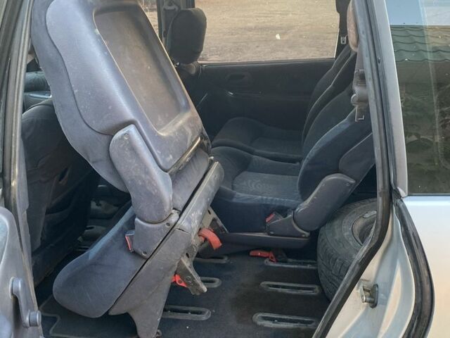 Сірий Рено Еспейс, об'ємом двигуна 2.2 л та пробігом 3 тис. км за 1820 $, фото 8 на Automoto.ua