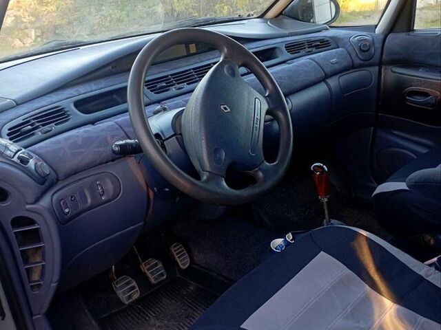 Рено Эспейс 1997 в Первомайск на Automoto.ua Серый Рено Эспейс, объемом двигателя 2.2 л и пробегом 450 тыс. км за 3000 $, фото 3 на Automoto.ua