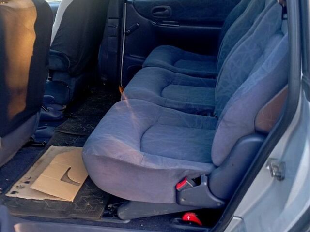 Сірий Рено Еспейс, об'ємом двигуна 2.2 л та пробігом 450 тис. км за 3000 $, фото 2 на Automoto.ua