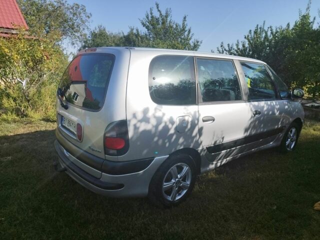 Серый Рено Эспейс, объемом двигателя 2 л и пробегом 300 тыс. км за 3000 $, фото 1 на Automoto.ua