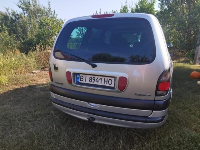 Серый Рено Эспейс, объемом двигателя 2 л и пробегом 300 тыс. км за 3000 $, фото 4 на Automoto.ua